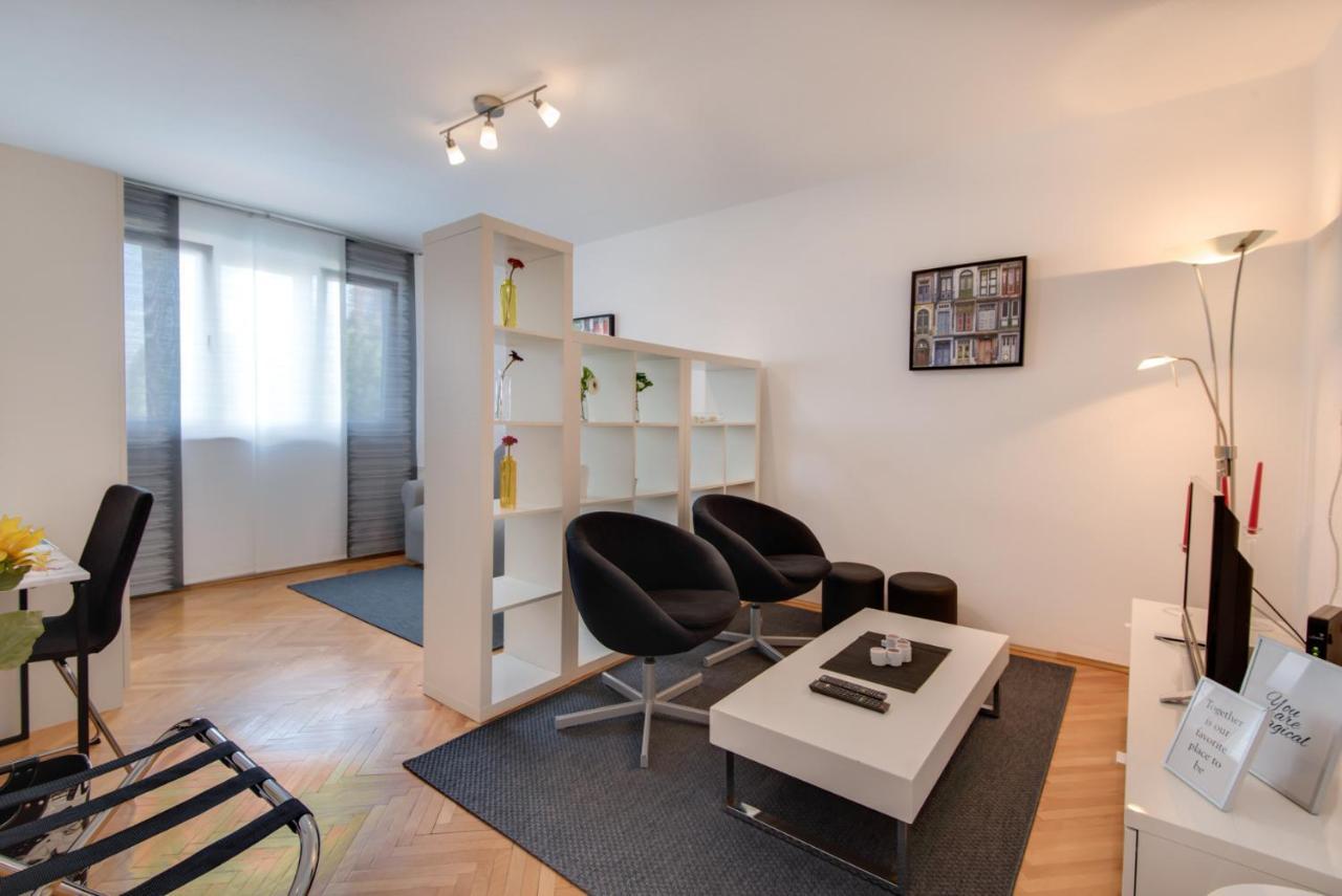 リエカApartman Melitaアパートメント エクステリア 写真
